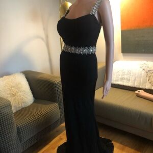 Elegant Black Evening Gown